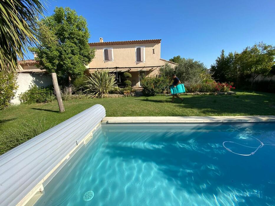 Jolie et confortable maison avec piscine privative près des Alpilles avec climatisation et Wifi (fibre)