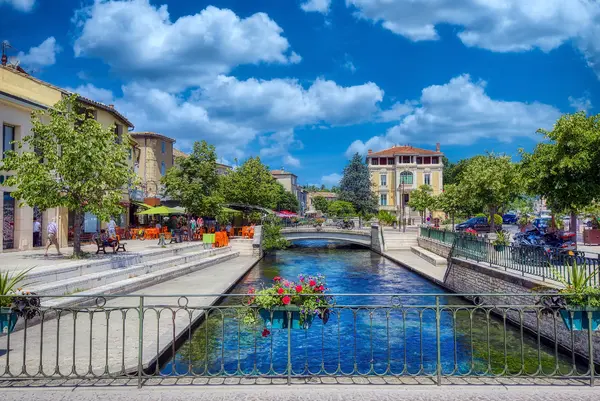 Onze huizen in L’isle-sur-la-Sorgue