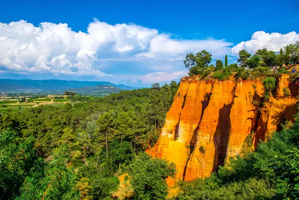 Onze huizen in de Luberon