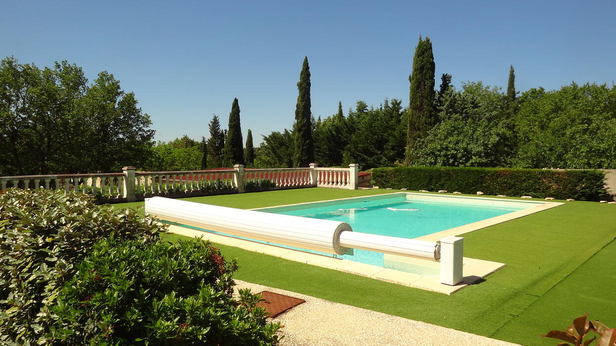 Ruime villa met privézwembad en grote tuin nabij Gordes en Lubéron - tafeltennis en biljart