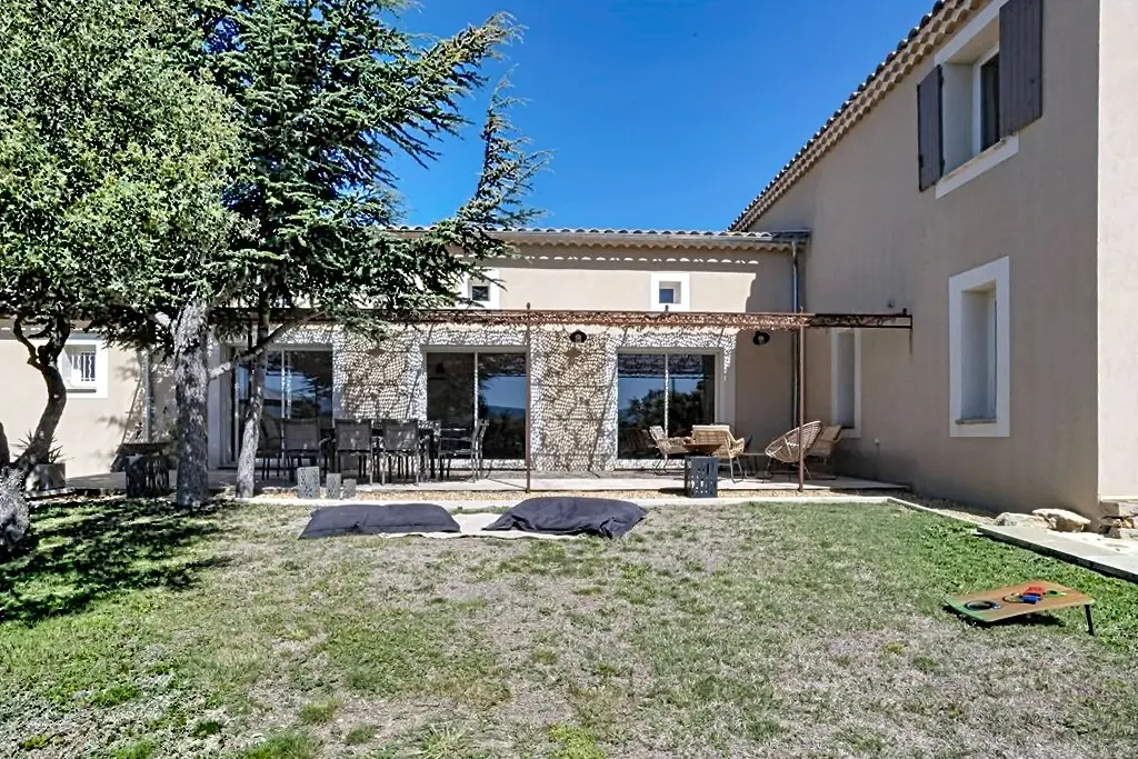 Image 12