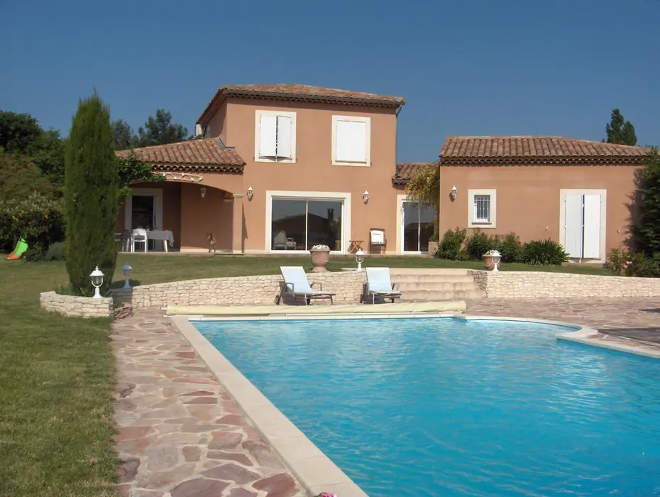 Belle villa avec 4 chambres climatisées piscine privative cuisine d'été prés d'Avignon et l'Isle Sur La Sorgue - wifi