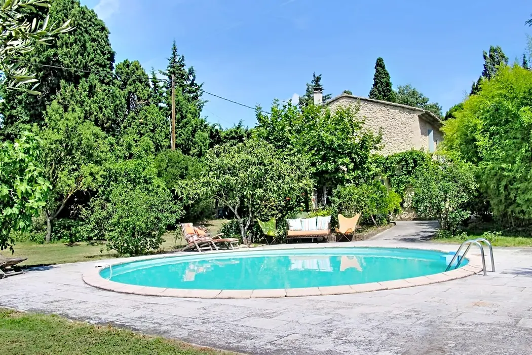 Luberon – Charmantes Steinbauernhaus mit 220 m² Wohnfläche in ländlicher Lage nahe Cavaillon