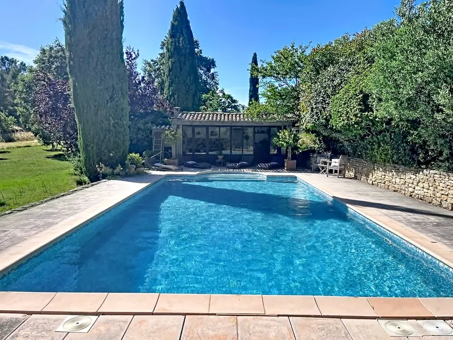 Spacieuse Maison de Charme avec Piscine entre Aix-en-Provence et le Luberon - grand jardin