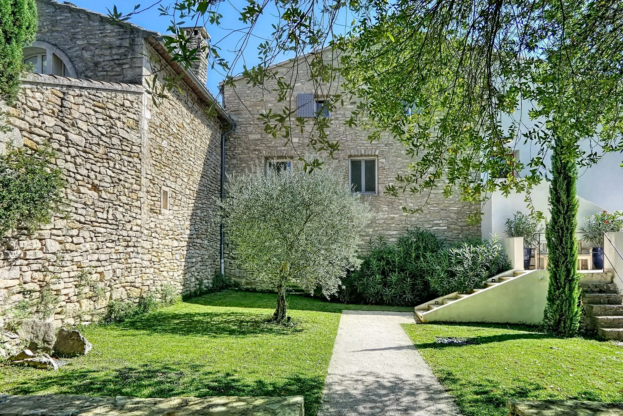 Image 10