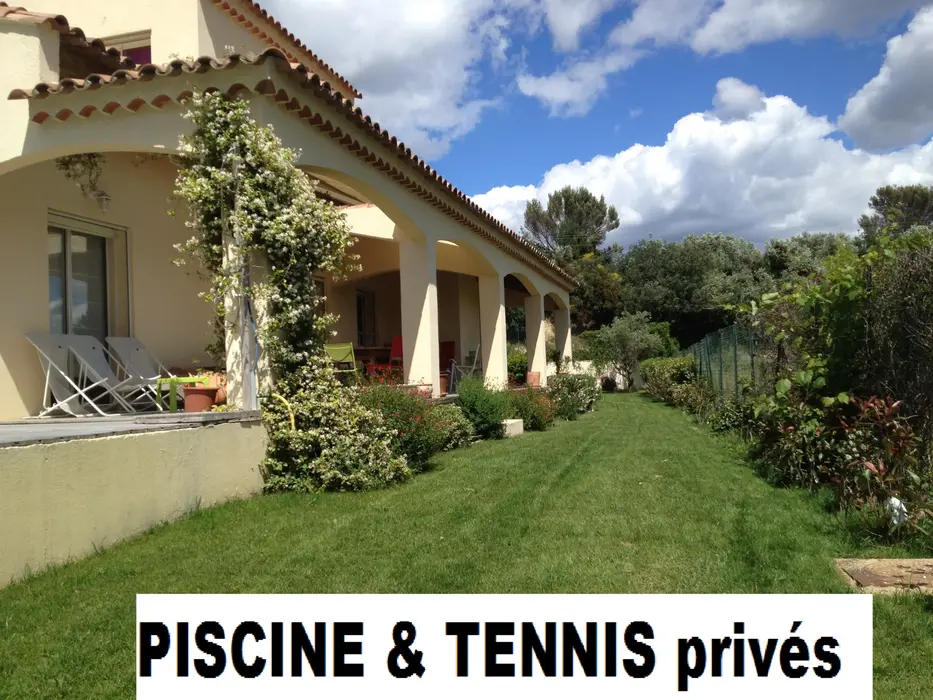 Prachtige Provençaalse villa - Privézwembad en tennisbaan - Spa - Wifi - Geschikt voor 10 personen