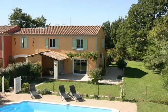 Charmante villa in de Luberon met privézwembad en tuin - airconditioning, gratis wifi