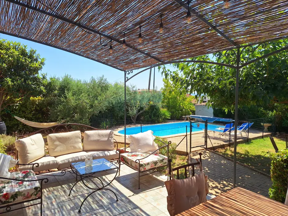 Charmantes und komfortables Ferienhaus mit privatem Pool und Garten in Caromb in der Nähe des Mont Ventoux