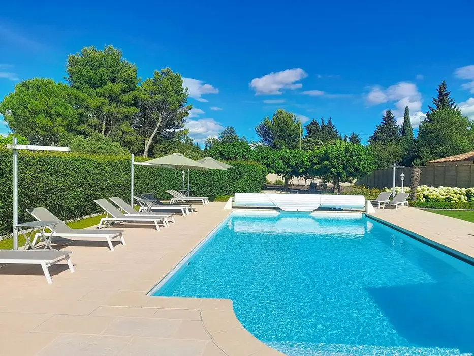 🏡 Holiday villa with private heated pool in Carpentras – 6 bedrooms, air conditioning, near Mont Ventoux