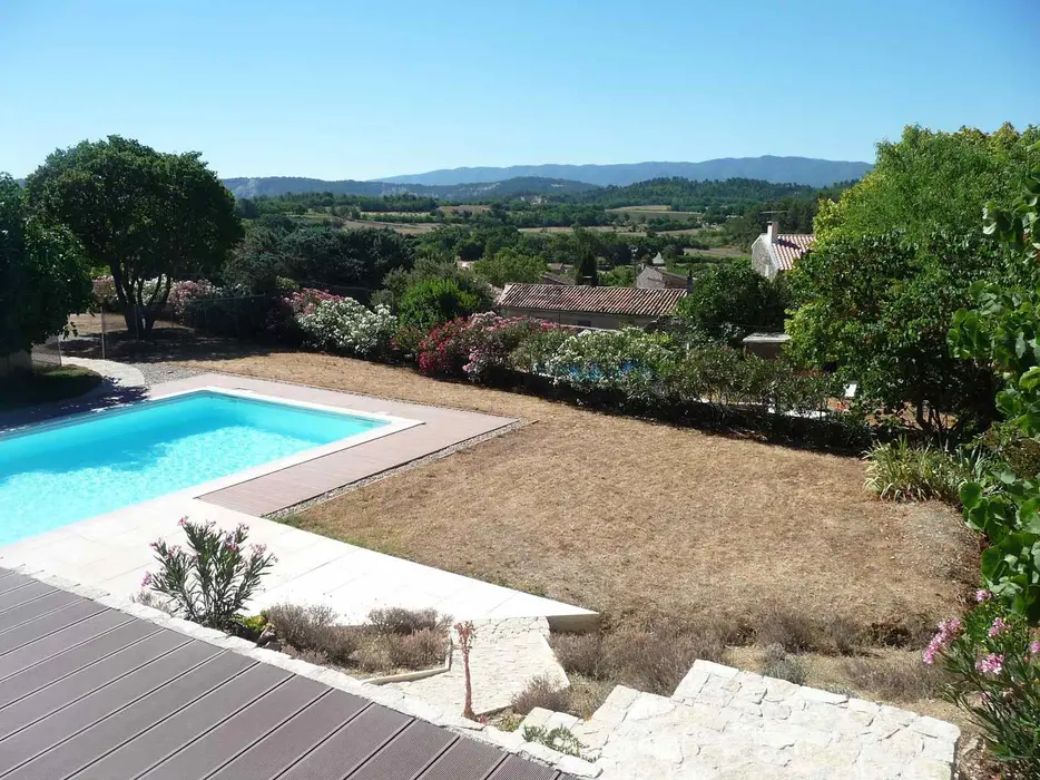 Maison de Vacances dans le Luberon avec Piscine et Vue Exceptionnelle à Villars